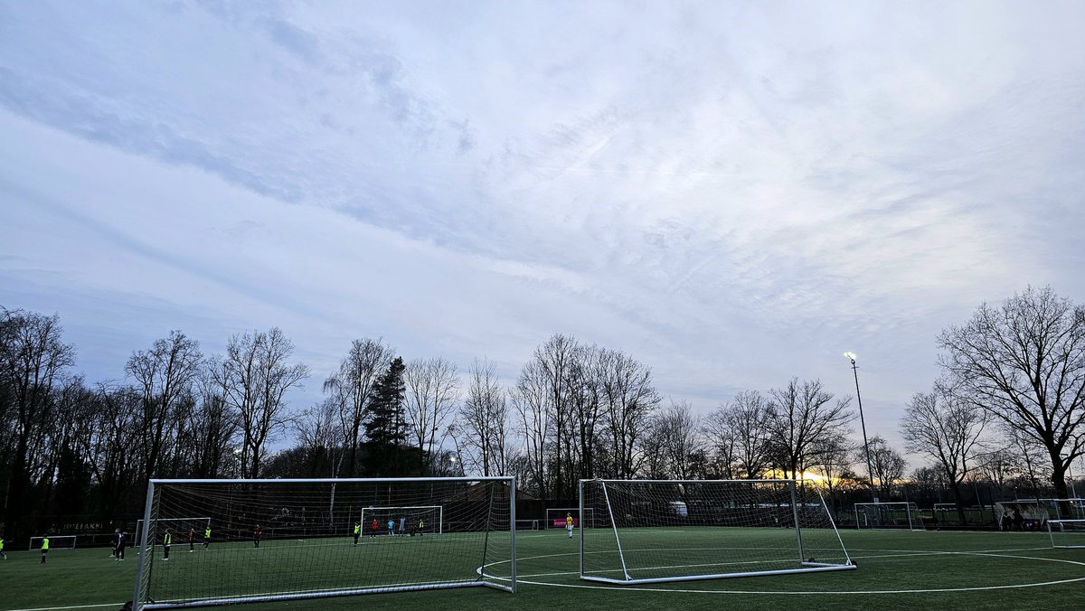 Eric Roeske tweet media