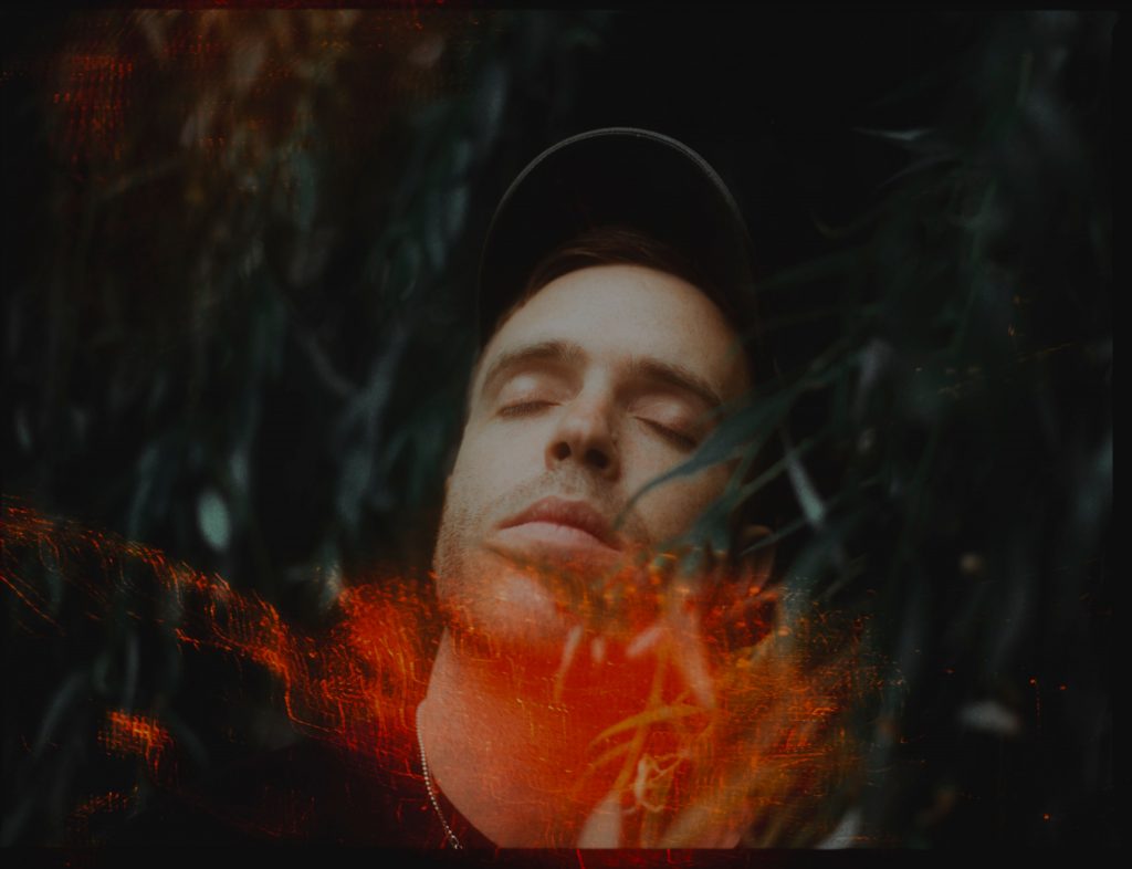 NorthernChorus_'s tweet photo. 🚨 Interview - Benjamin Francis Leftwich discusses new album, "Some Things Break". 

"Emotional, spiritual, and no fear" 🎶

@BenLeftwich

READ IT HERE: https://t.co/FC3pwCbIbs https://t.co/aMmwcbZQHn