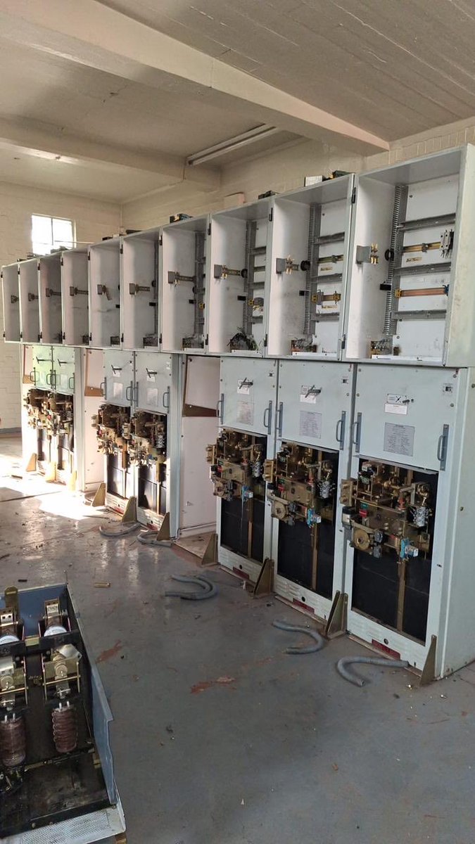 CityTshwane's tweet photo. #ServiceAlert 
Sunnyside substation vandalised. Technicians dispatched. https://t.co/GS9YDM0LfD