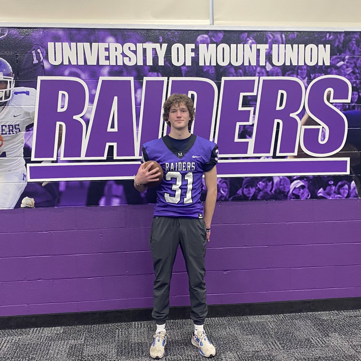 Ryan Burns tweet media