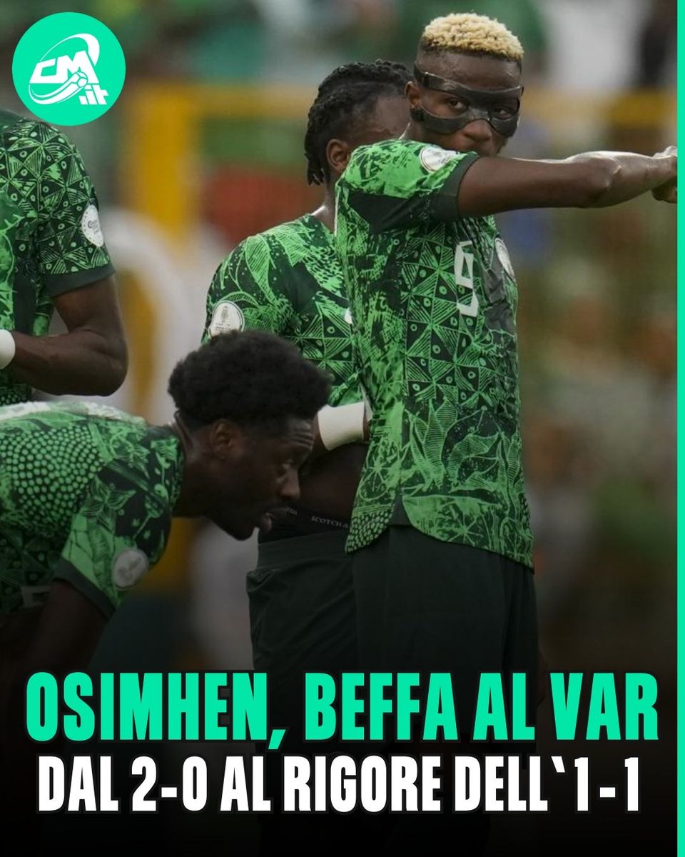🏆#CoppadAfrica, succede di tutto: la #Nigeria, in semifinale, va sul 2-0 con #Osimhen, ma l'arbitro, richiamato dal #Var, torna a inizio azione e assegna rigore al #Sudafrica, poi trasformato. Si va così ai tempi supplementari🔥