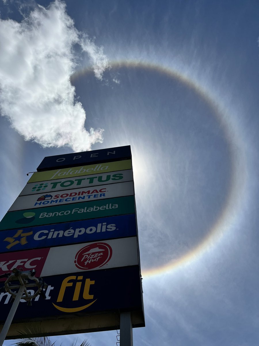 carlos1cd's tweet photo. Halo solar #pucallpa https://t.co/G1qFY4zHSv