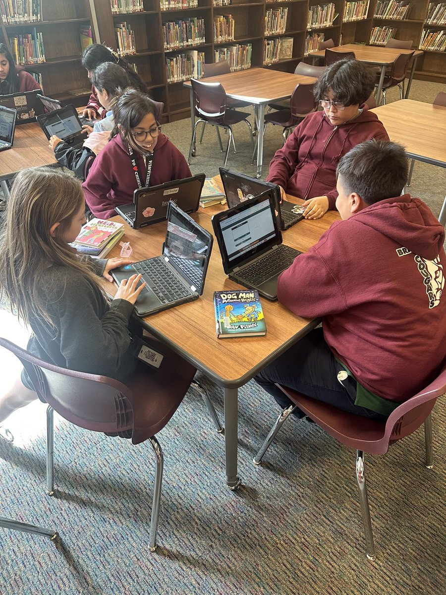 Mandi Martinez tweet media