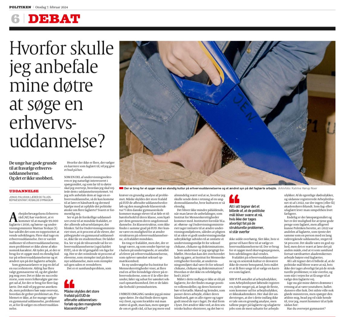 Kasper Palm (@kappalm) on Twitter photo Kære <a href="/Jonaspaludan1/">Jonas Paludan</a> dine døtre er mere end velkommen på en erhvervsskole.
Men måske en del af årsagen til, at unge mistrives i dag, er, at deres forældre har mere travlt med at fælde dom over uddannelsesmuligheder end at kigge på de børn, de faktisk har. Kære <a href="/Jonaspaludan1/">Jonas Paludan</a> dine døtre er mere end velkommen på en erhvervsskole.
Men måske en del af årsagen til, at unge mistrives i dag, er, at deres forældre har mere travlt med at fælde dom over uddannelsesmuligheder end at kigge på de børn, de faktisk har.