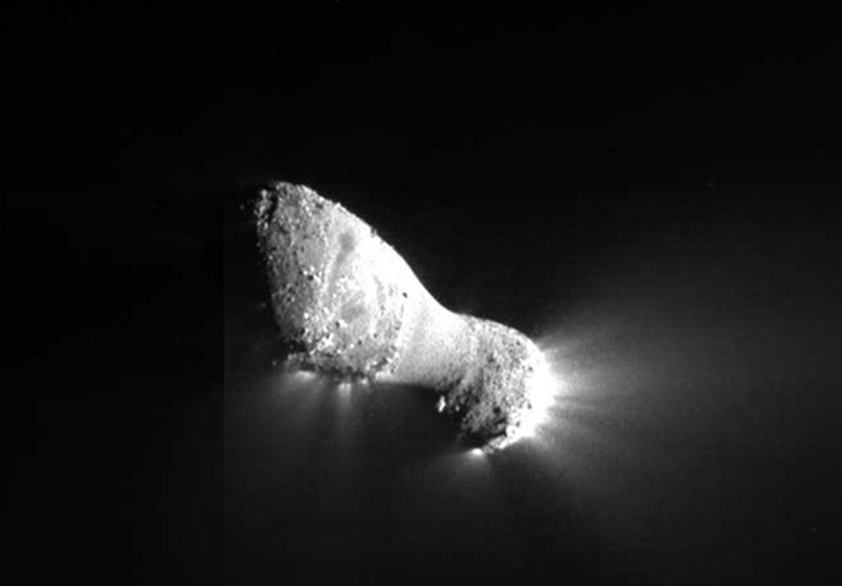 A solar system object a day for the month of February. This is comet 103P/Hartley, or rather its nucleus. Discovered in 1986, it has a relatively short orbital period of 6.5 years and is about 1.5 km long. This comet is one of the few that has been visited by spacecraft – in…