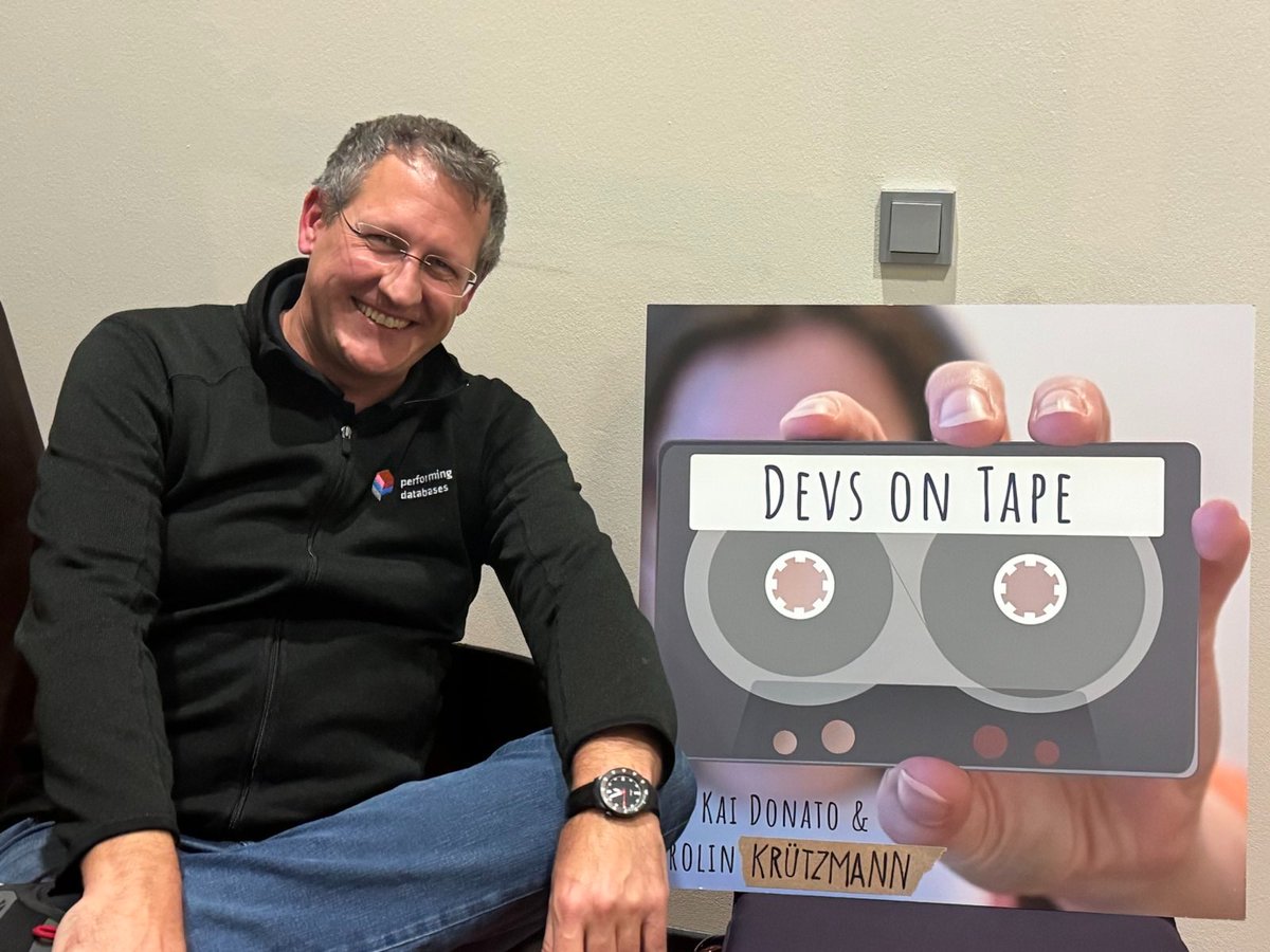 🎙️ Neue Podcast-Episode: Devs on Tape x DOAG K+A 2023 - Performance-Edition mit Martin Klier 🌐 Martin Klier - Oracle ACE Director & SYM42-Mitglied, teilt seine Insights! #OracleDB #ITCommunity @CaroHagi @DevsOnTape 🎙️: on.devsontape.com/mk