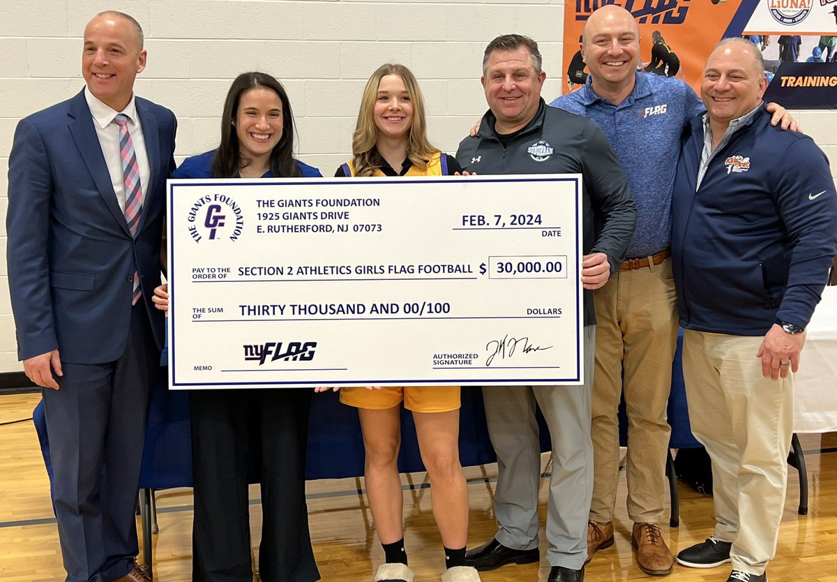 Sect2athletics's tweet image. We are excited to announce Girls Flag Football as an official sport in Section 2!Beginning this spring, we will have 12 schools competing within the Section. 
A big shout out &amp;amp; thank you to the @Giants for their support!