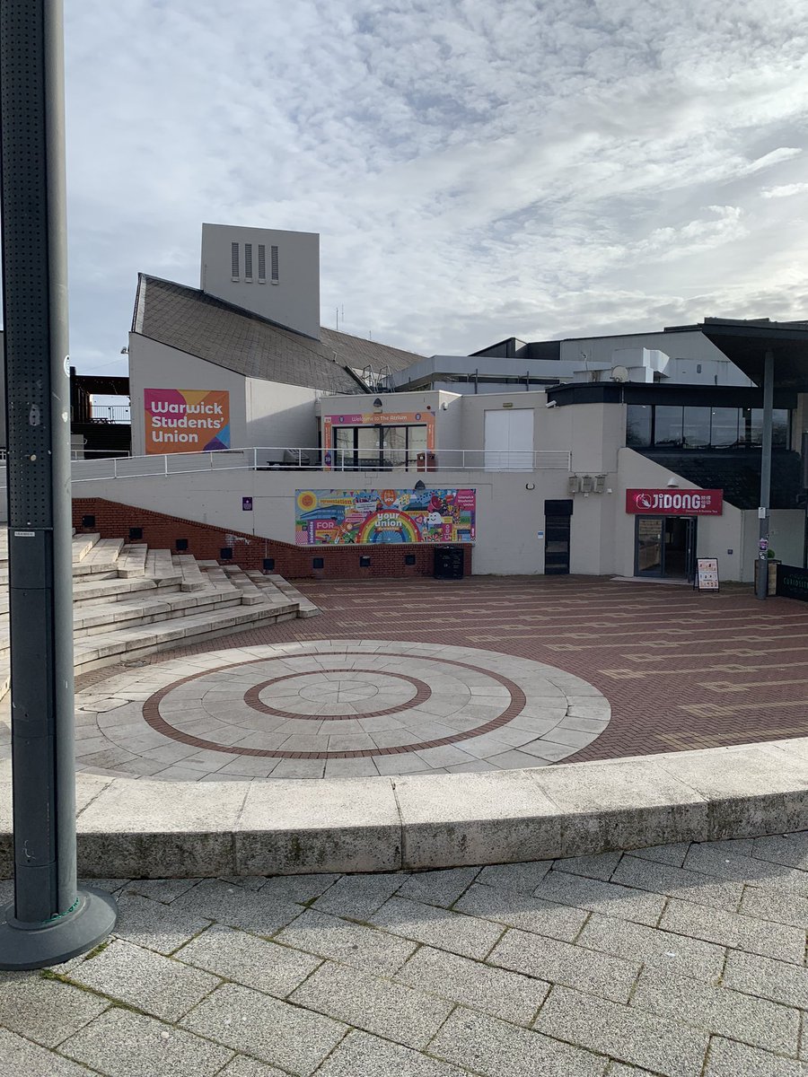 ElenaBocchi's tweet photo. Today I had the pleasure to give a talk to the #BehaviouralScience Group at Warwick Business School. 

It was great to meet so many talented and passionate scholars. Thank you, Neil Stewart for the invitation and thanks everyone for the great intellectual challenge and feedback! https://t.co/TTxWCnGgi0