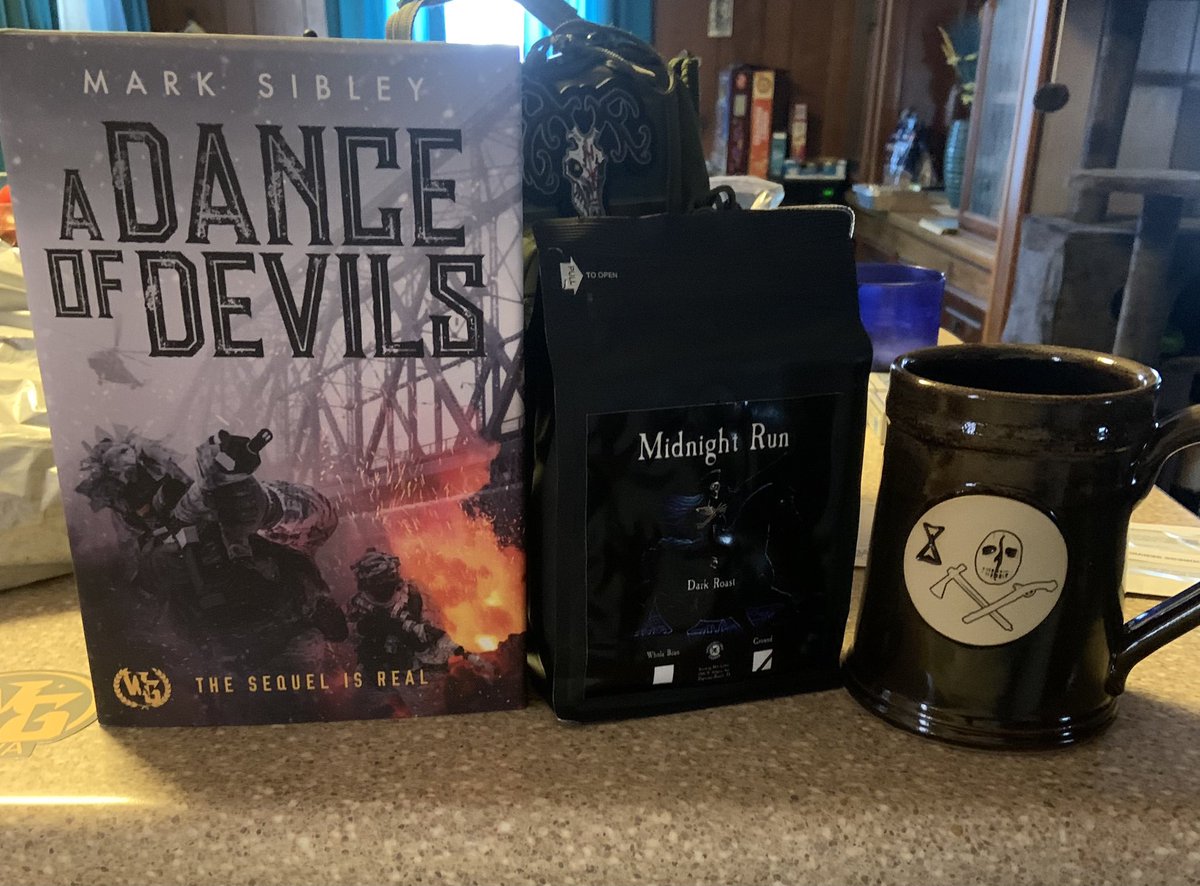 ricky_redacted's tweet photo. All this delivered at the same time. I’m surprised my mail lady could even handle herself. @smcroasters @mnsibley
#TheSequelIsReal https://t.co/5TofqeuyaS
