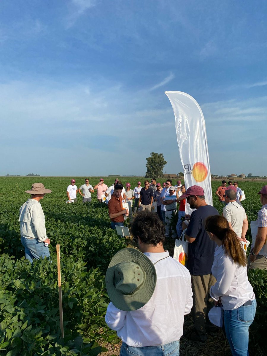 Fuimos invitados a la Jornada "Fitotoxicidad en soja y recuperación con biológicos" organizada por <a href="/UPLArgentina/">UPL Corp Argentina | Agro Soluciones</a>  y <a href="/fumisem_sa/">FUMISEM SA</a> donde junto a la gente de <a href="/AgroconsultorSA/">Agroconsultor</a>  pudimos recorrer lotes con tratamientos con productos #biológicos.