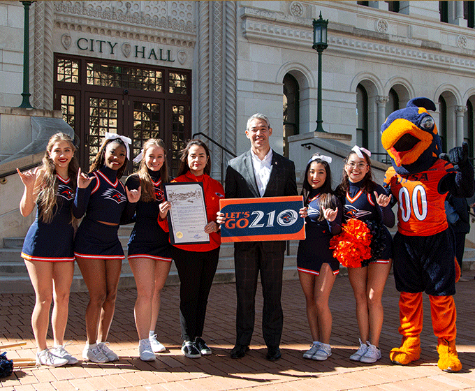 Let's Go 210 Day is THIS SATURDAY! We're so excited to celebrate with you. Join in on the fun and show off your UTSA spirit this weekend in your best orange and blue. Remember to send us your pics so we can show you off, too!

Learn more: bit.ly/3S8Dmpc

#UTSA #LetsGo210
