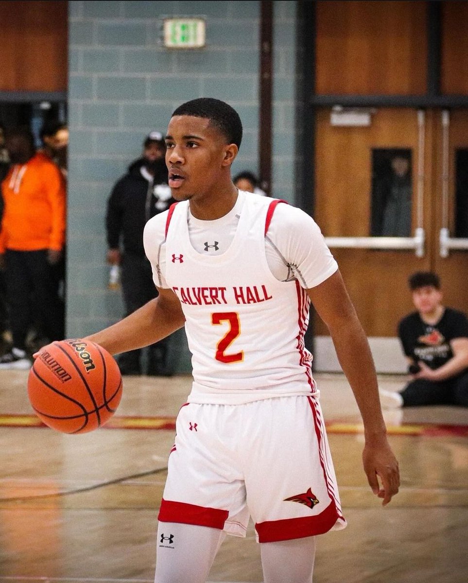 Tyrin Bizzelle 6'2, 2024 3 🌟 PG, 3.8 GPA Calvert Hall College HS Baltimore, Md. #17 overall @PrepHoopsMD .Could prep and go to 2025. Updates soon.