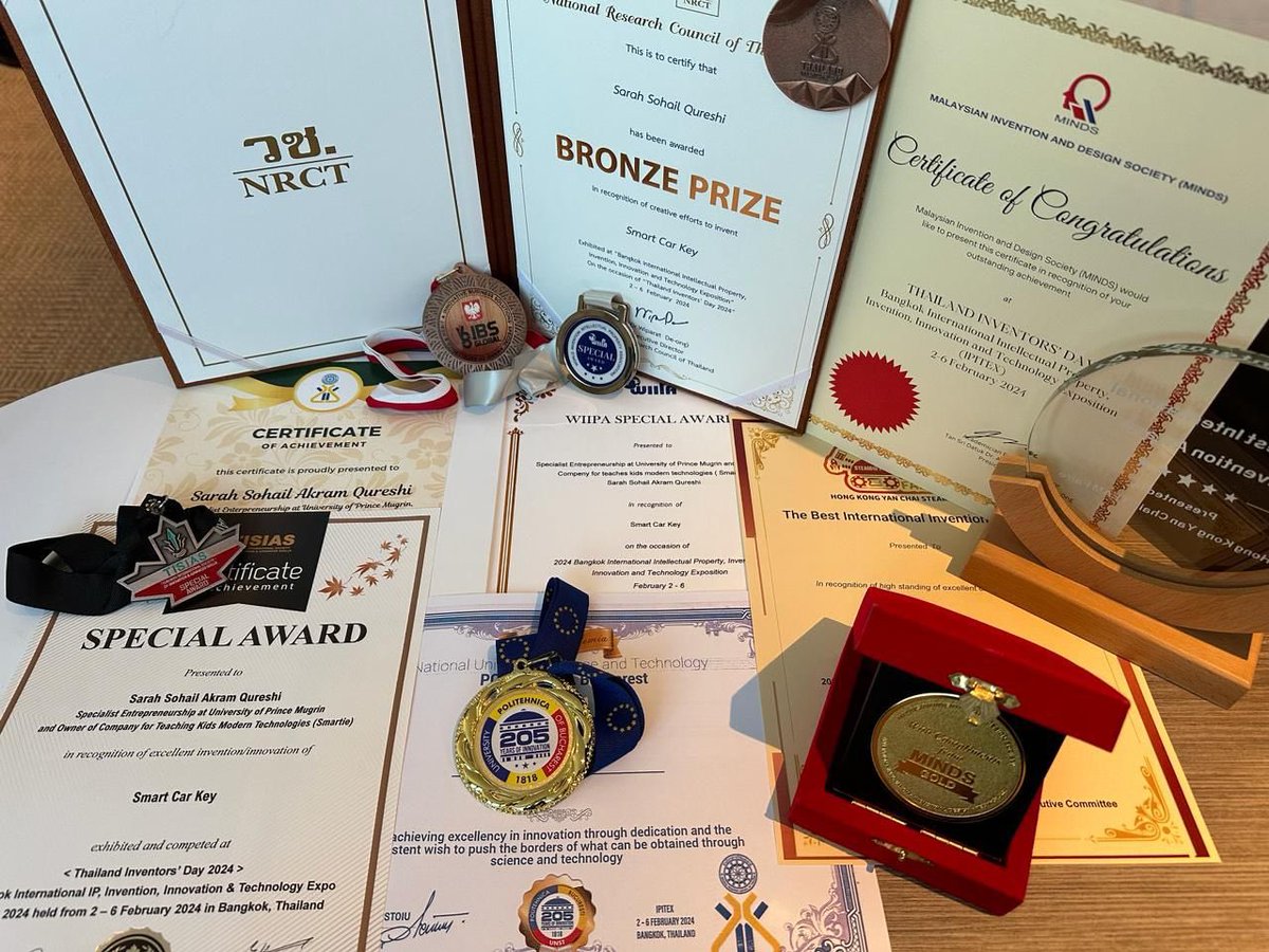 الحمدلله حتى يبلغ الحمد منتهاه 

كلي فخر بتحقيق انجاز وطني جديد في معرض بانكوك  الدولي للمخترعين  
اهدي نجاحي لوطني الغالي 🇸🇦ولعائلتي العظيمة ولكل من شاركني رحلتي بدعوات صادقه  
الى روح امي وفقيدتي لملهمتي الاولى ولمن غرست فيني هذا الطموح،امي ثمارك اينعت واثرك باقي 💔