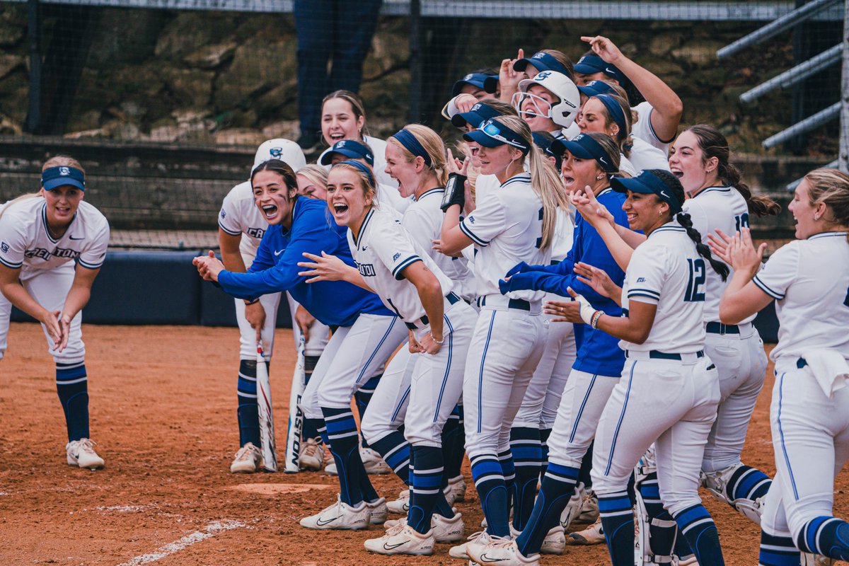 BluejaySoftball's tweet photo. Grateful to be surrounded by so many incredible and inspiring women on National Girls and Women in Sports Day!! 🫶 🫶
#NGWSD2024 #GoJays https://t.co/LbFid4ythT