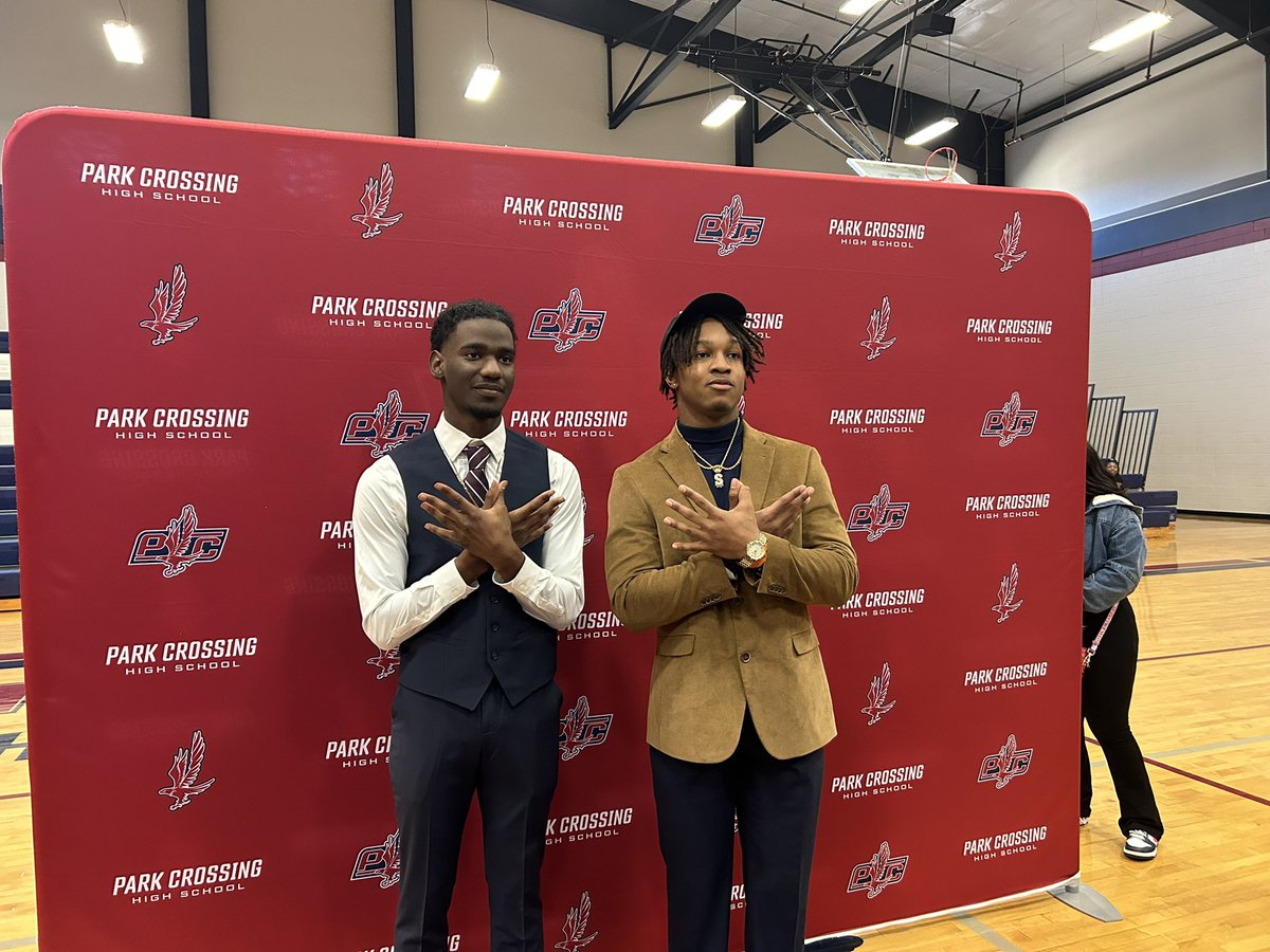 Lindsey Bonner (@lindseybonnertv) on Twitter photo Over at Park Crossing (<a href="/PC_Thunderbirds/">Park Crossing High School</a>) this morning for Signing Day
🏈 Solomon Beebe (<a href="/Solomon77036524/">Solomon Beebe</a>) is headed to UAB (<a href="/UAB_FB/">UAB Football</a>)
🏈 Zareion Johnson (<a href="/ZareionQj21/">Zareion “zee” Johnson</a>) is headed to Andrews College Over at Park Crossing (<a href="/PC_Thunderbirds/">Park Crossing High School</a>) this morning for Signing Day
🏈 Solomon Beebe (<a href="/Solomon77036524/">Solomon Beebe</a>) is headed to UAB (<a href="/UAB_FB/">UAB Football</a>)
🏈 Zareion Johnson (<a href="/ZareionQj21/">Zareion “zee” Johnson</a>) is headed to Andrews College