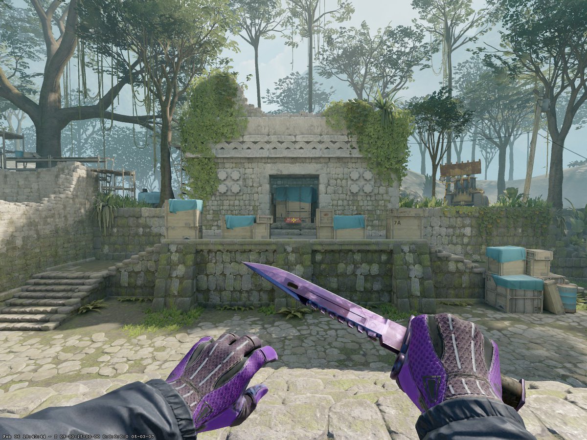 One of my favorite combos in CS2 so far... 💜

In CSGO this combo was made with Sapphires not Black Pearls. Nowadays getting this combo is harder since there are only 204 Black Pearls compared to the 936 Sapphires