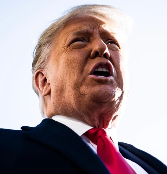 BREAKING: Donald Trump lashes out in a panic now that he knows he doesn't have 'presidential immunity' and tries to scare Obama, Bush, and Joe Biden with a desperate new tactic. Trump is cornered like a rat and he knows it... In a new outburst on Truth Social, Trump insisted