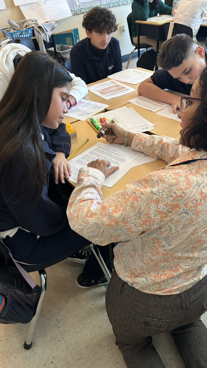 AVID_All_Star's tweet photo. Our #multilingual scholars are soaring to new heights! Love seeing #translanguaging used in the classroom to build #language #proficency! @HHCS_Hawks @CSUSAhq @CSUSA_FL_ELL @EddieRuiz531 @SaraCapwell @ms_lizaferreira @NirvaniRamnath #languageispower 💪🏼🤨 https://t.co/oeZbOmirv2