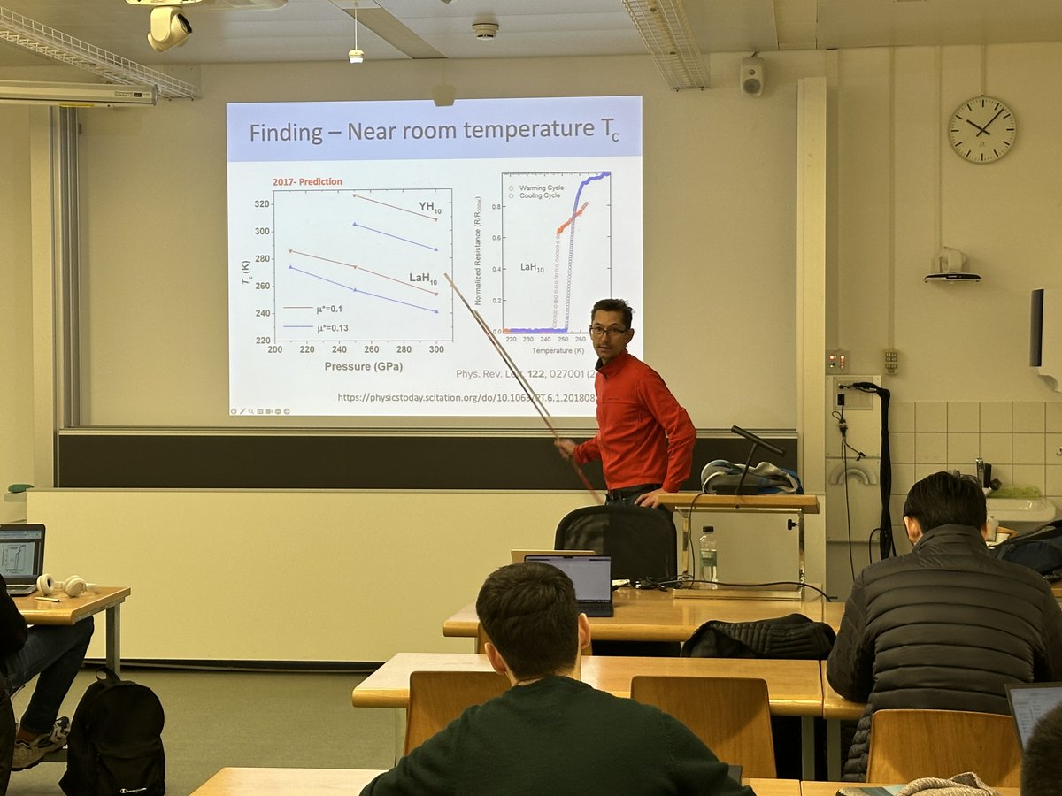 This week, during our annual block course on contemporary #quantum  matter physics, @JohanChang13 and I have the immense pleasure to introduce a highly motivated cohort of students from @ETH_en, @psich_en, @Empa_CH, @IBMResearch, @unibern and @UZHPhysics to this exciting topic.