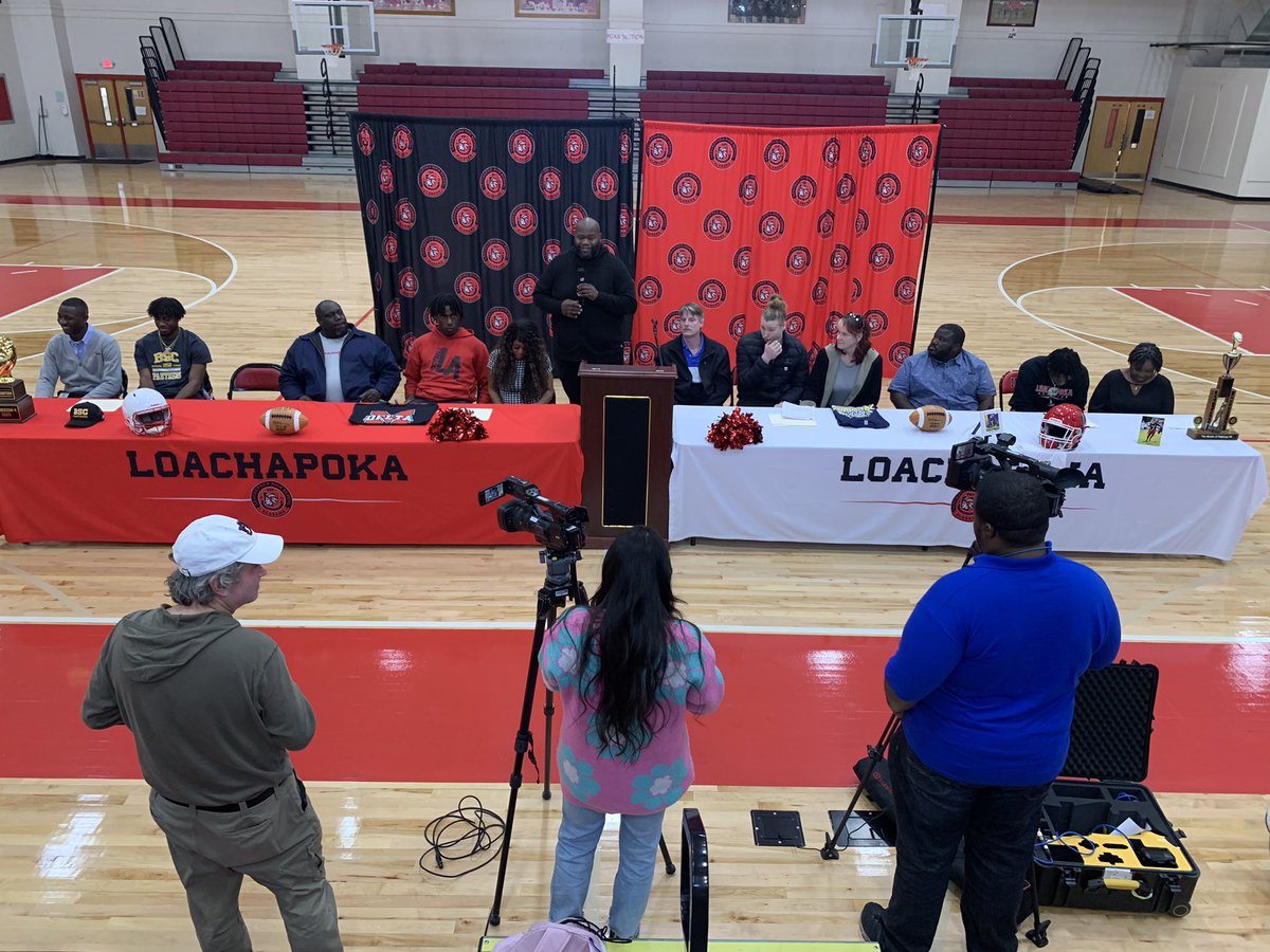 That’s right ……ANOTHER athletics signing day! Collegiate Football signees Jerimiah Darlington-Birmingham Southern, Chris Lipscomb, JR-Mississippi Delta JUCO, Ran Norman-Andrew College, Ethan Payne-Andrew College #pokapride #pokafootball @LoachapokaAD @DrMHoward @coachnewton7
