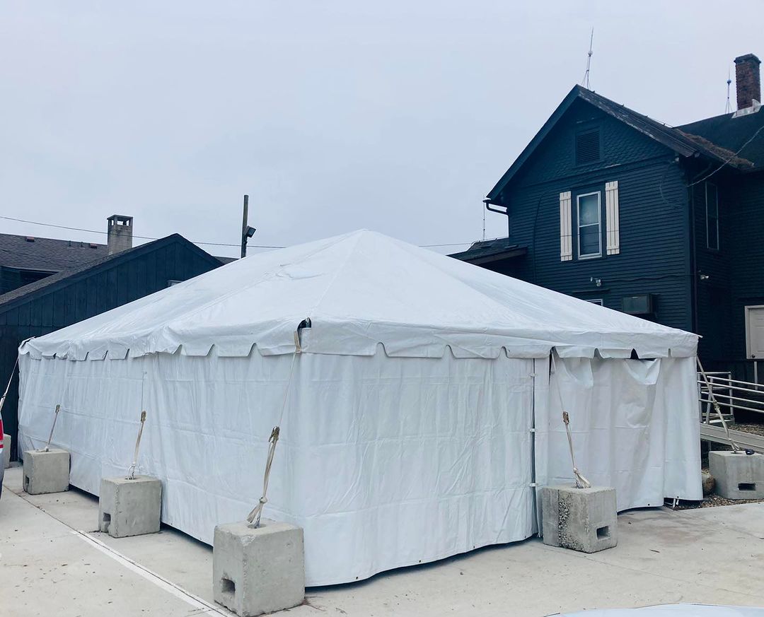 block_roll's tweet photo. Happy to be a part of something great!  Beautiful install for a beautiful cause by Prestige Tent Rental . ♥ https://t.co/yNJKSrpsaZ