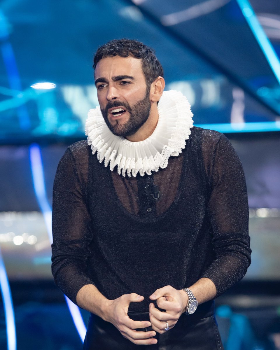 mengonimarco's tweet photo. Buona Vita 74esima edizione del Festival di Sanremo! 
e se questo è l'ultimoooo #amadeus fatti dire Grazie, è stato un grandissimo onore.. è stata dura, è stato intenso e iper emozionante. All'Ariston ho trovato una famiglia grazie anche a tutti i fonici, sarti, tecnici, backliner e a tutte quelle persone che mi hanno fatto sentire a casa! 

A tutti i concorrenti: MERDA MERDA MERDA 💐
Io, Sanremo... credo di amarlo proprio

#Sanremo24 @SanremoRai