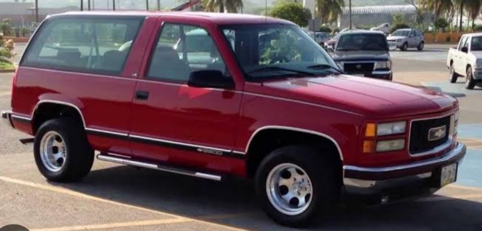 je_aco's tweet photo. @sergiooliveiram Señor Oliveira, buenas tardes. Respondiendo su pregunta, definitivamente para mí sería Ram Charger. Pero mi sueño sería CHEVROLET Silverado. Saludos. https://t.co/DzeeNSwslg