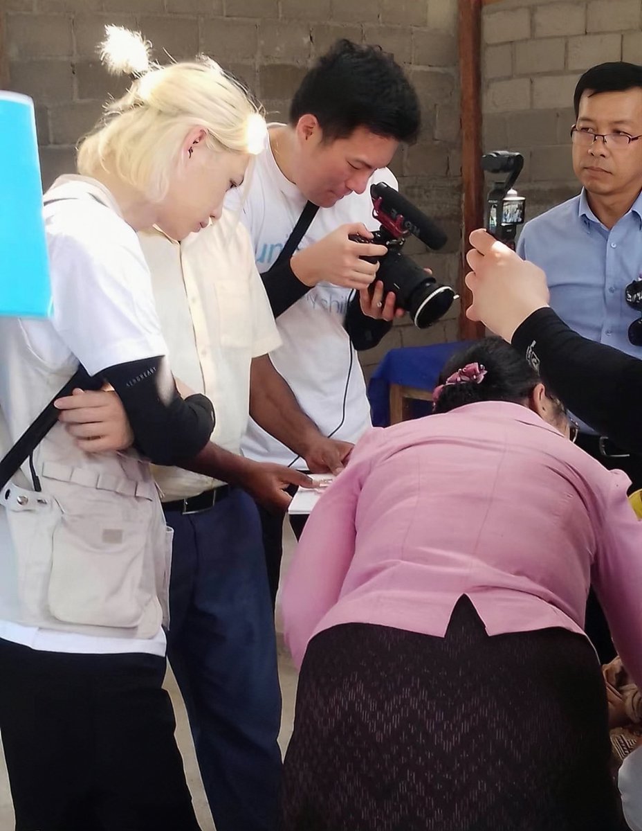 suremagazinekr's tweet photo. Stray Kids' Felix, who is one of the most popular young idols in Korea, was spotted in Laos doing volunteer work with UNICEF. This event created a huge resonance among his fans and fans around the world.

Despite his busy work schedule and overloaded entertainment schedule, Felix always finds time to help others. Volunteering is especially important for idols, as they not only show their concern for social needs, but also try to be an example for their fans.

Felix, like other members of the Stray Kids group, always shows great attention to the problems of children and youth. His involvement in volunteer programs and projects brings awareness to the major problems facing children not only in Korea, but throughout the world.

Visiting Laos for Felix was not just a walk, it was an opportunity to get acquainted with the culture and traditions of another country, as well as learn about the needs and problems of its children. His volunteer work with UNICEF allowed him to interact directly with local communities, helping and supporting children who need care and attention.

Felix has already proven his loyalty and unconditional support in this way. Although he rarely has the opportunity to travel far abroad and provide assistance alone, every time he does so, his actions speak for themselves.

Volunteering with UNICEF is just one of the strategies Felix has used to support those in need. He is also actively involved in other charitable programs and engages his fans in public service to do good together and change the world for the better.

The story of Stray Kids' Felix's involvement in volunteer work with UNICEF in Laos has received a wave of admiration and admiration from his fans. They saw his dedication and willingness to help others as an inspiration and a call to do good with their own hands.

Felix again proved that his words about help and support are not empty. He constantly strives to be not only a talented artist, but also a socially responsible individual who contributes to improving the lives of others.
#FELIX #UNICEF