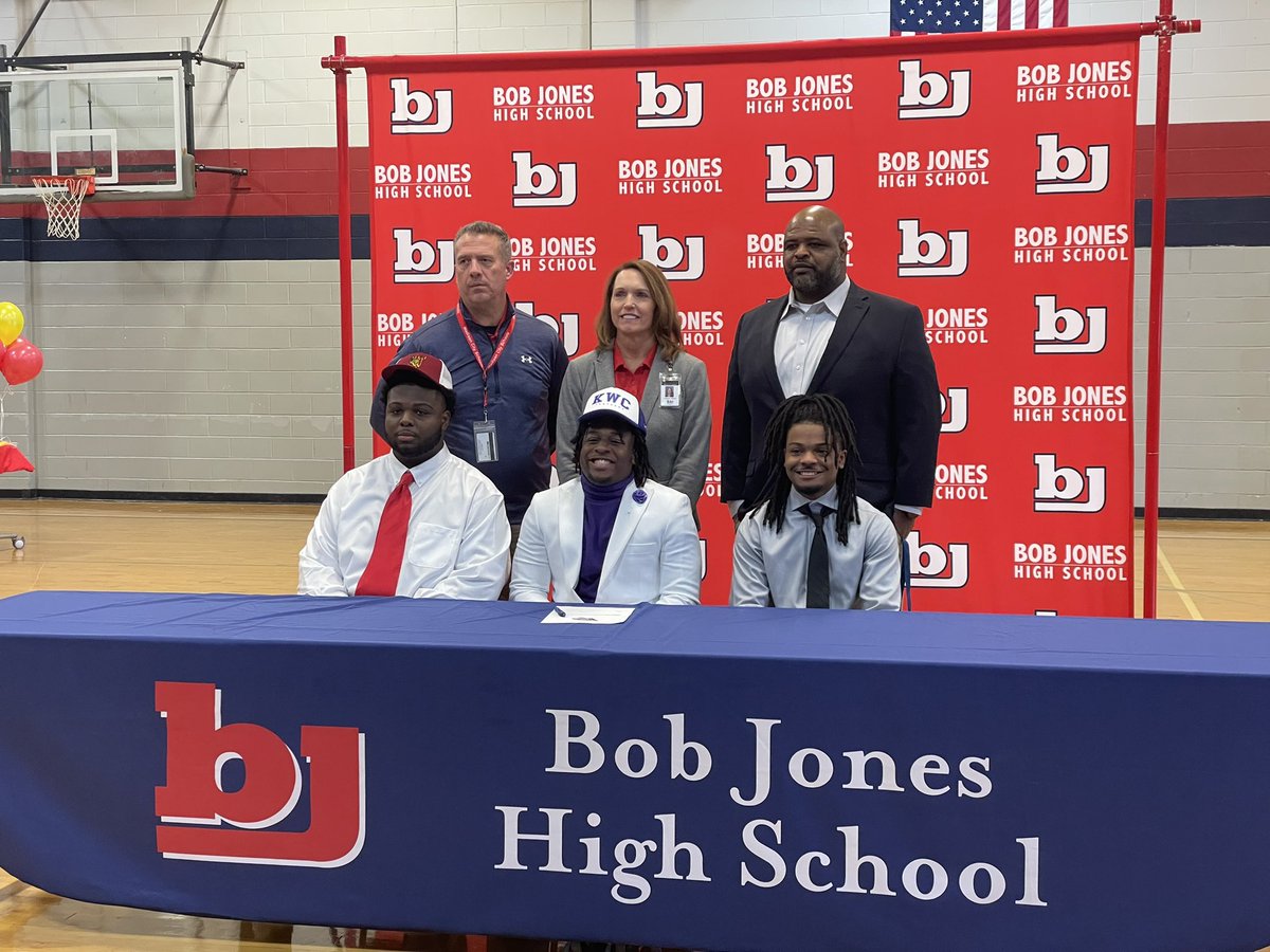 Olivia Whitmire tweet media