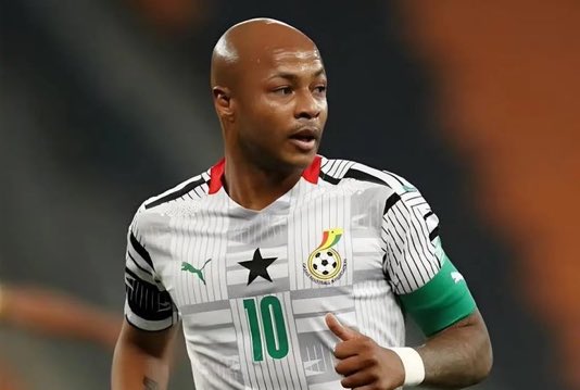 It has always been an honour and a great joy, playing for our dear nation Ghana.

Although, we’re going through a phase in our national team, I, Dede Ayew will continue to love every Ghanaian regardless of what they think of me. 

God bless our homeland Ghana.🙏🇬🇭❤️