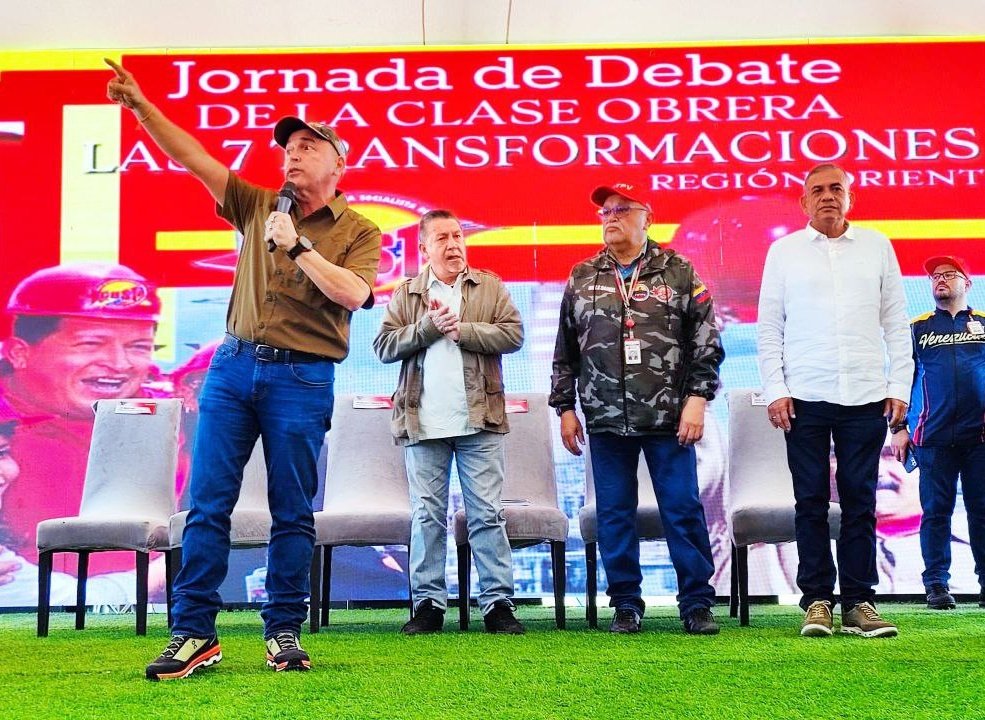 #07Feb || Destacada actividad en el marco del despliegue de las 7T con la participación de más de 6 mil delegados y delegadas de la Clase Obrera de la región Nororiental presentaron sus propuestas desde la Planta de Pequiven. ¡Felicidades! #7TEnUnionYEsfuerzo @NicolasMaduro