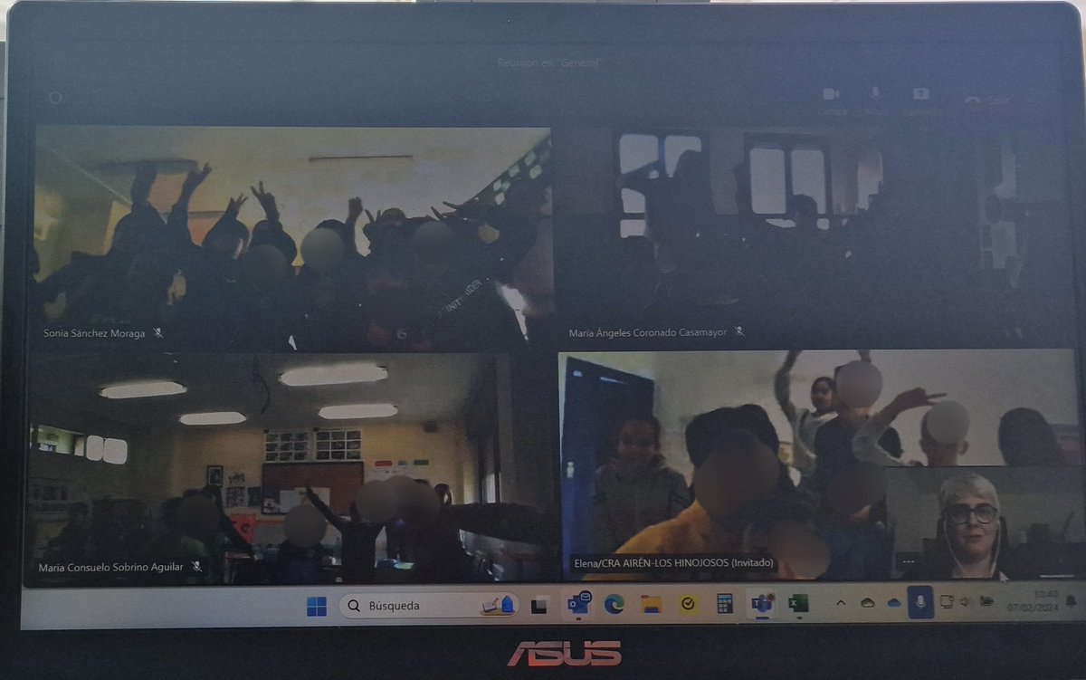 Hoy me han entrevistado l@s cientific@s y periodistas del futuro. Niñas y niños del CEIP Molino de Viento <a href="/aytobolanos/">Ayuntamiento Bolaños de Cva.</a> y CRA Airen (Los Hinojosos y Osa de la Vega). 
"Entrevista a una científica desde tu aula"
#11FCientificasUCLM24
#SoyCientificaUCLM
<a href="/UCLMdivulga/">UCLMdivulga</a> 
<a href="/Igualdad_UCLM/">Delegada del Rector para Políticas de Igualdad</a>