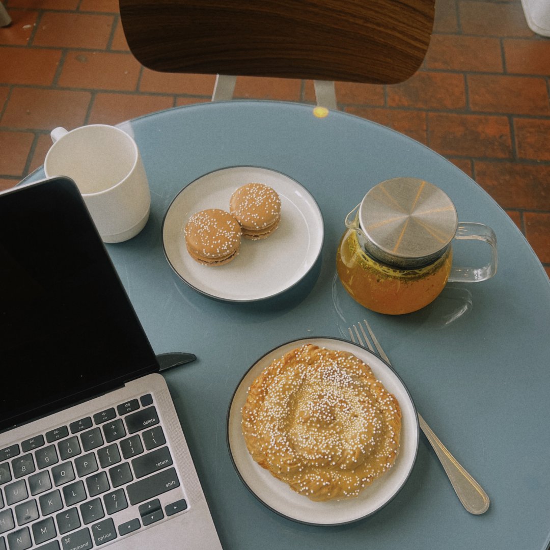 We stopped by @banditbham for a sweet treat the other day, and we’re still thinking about it. Do you know what else is a sweet treat? Free strategy advice. Let's meet for a consultation to discuss your goals and where we'd like to get started. #electromarketing