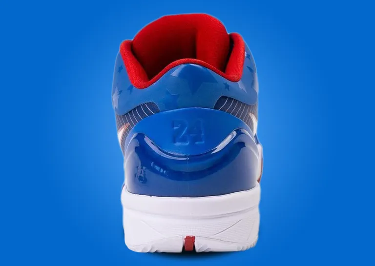 SoleRetriever's tweet photo. DETAILED LOOK: Nike Kobe 4 Protro Philly 🔔

🗓️ April 13th
📝 FQ3545-400
💵 $190
📸 @snkrknockerzllc https://t.co/g8JiD5dns6
