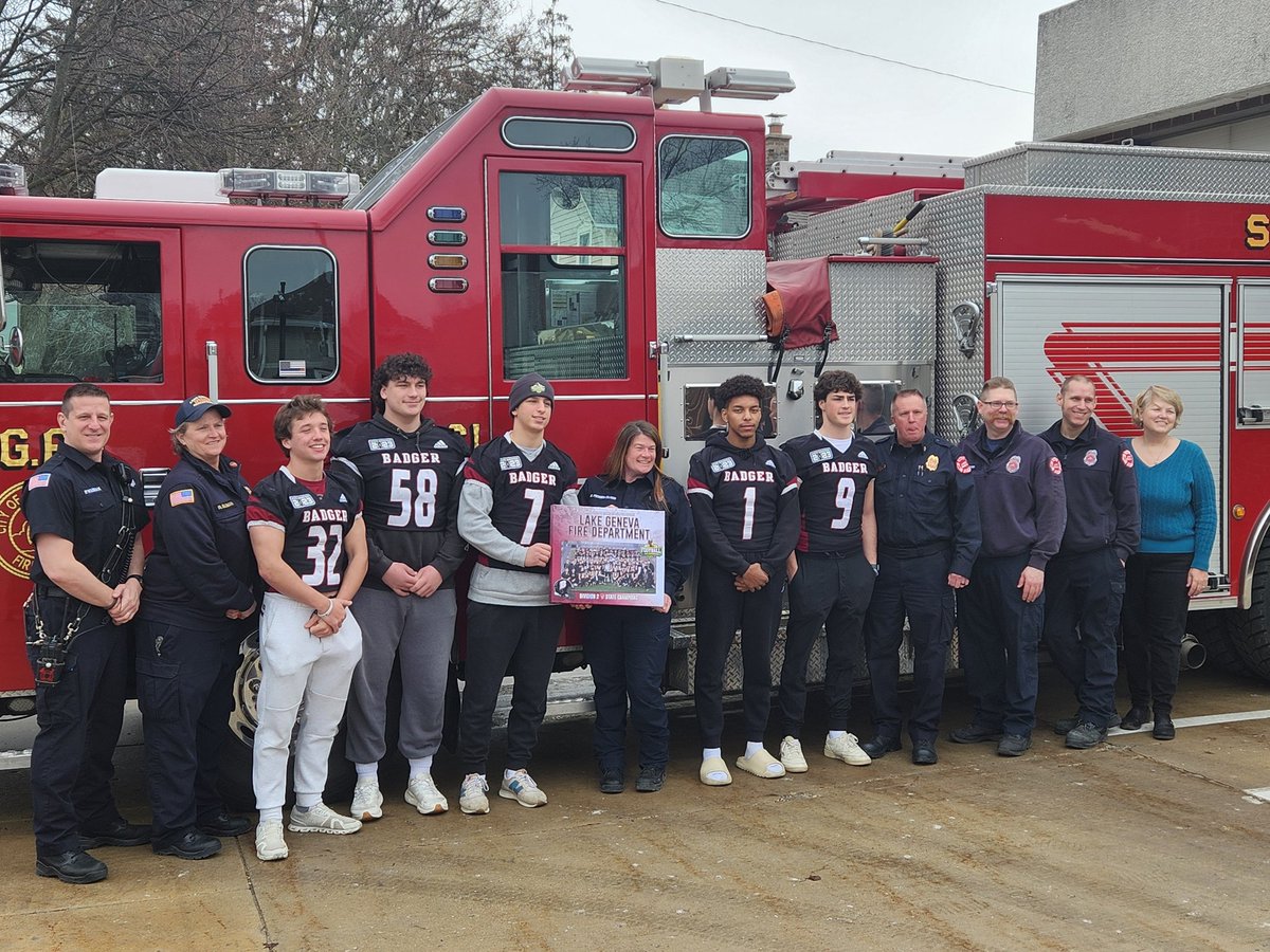 Badger Football tweet media