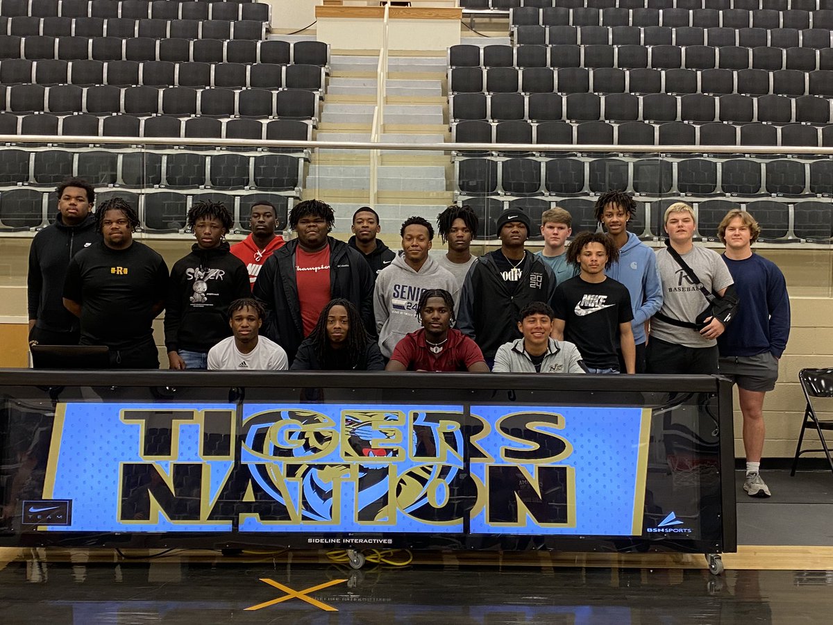 RipleyHS's tweet photo. Congratulations to Senior Football players Keegan Strong, Michael Turner, Jaki Holmes, and Freddy Lopez who all signed today. https://t.co/nrgPZPICus