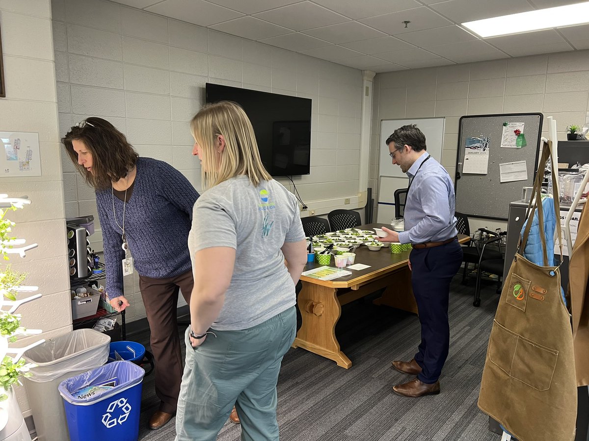 Blair staff enjoying a salad tasting with fresh from the hydroponic stand ingredients harvested today! Grant funded growing. #embeddedagriculture <a href="/EricaYoss/">Erica Yoss</a>  <a href="/SDWEnvEd/">SDW Environmental Education</a>