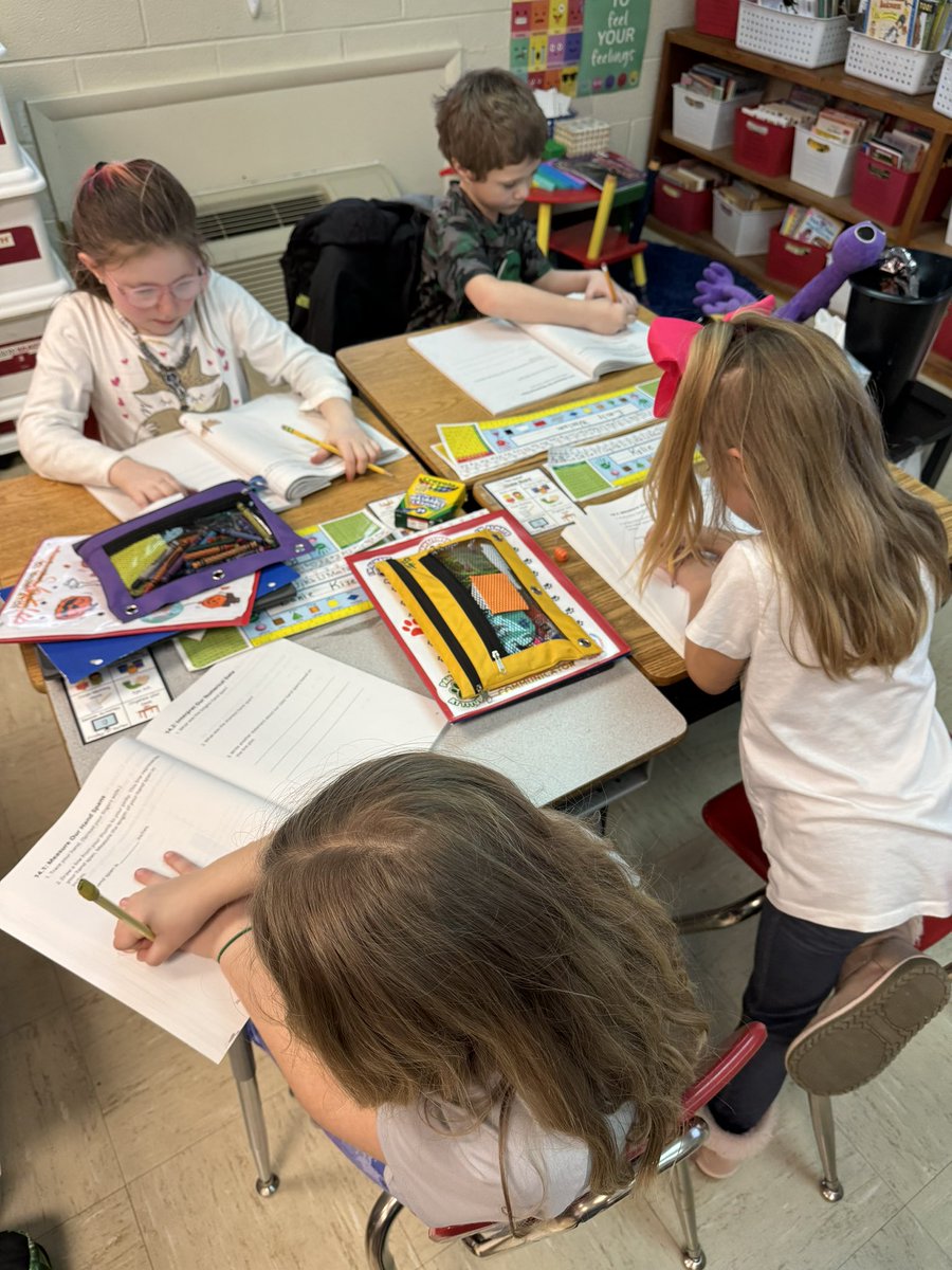 thirdday82's tweet photo. Second grade students working on representing data!  They are measuring hand spans and interpreting data to make a line plot. @IllustrateMath https://t.co/4oYjjikAN9