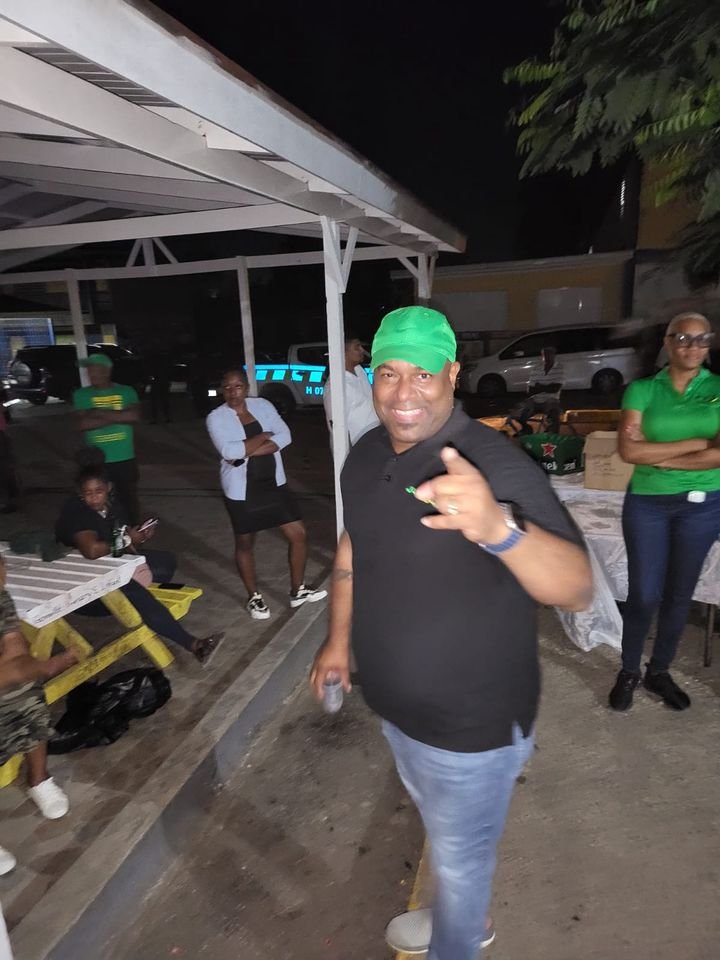 StJamesWCJLP's tweet photo. #ConstituencyHappeninings | #StJamesWestCentral
We are about the people's business. #SpringGardenDivision Dwight Crawford for Councillor.
#BuildingForYouAndYourCommunities
#TeamMarlene
#ServiceIsWhatWeDo
#RealRepresentation https://t.co/3nUfL4qbhm