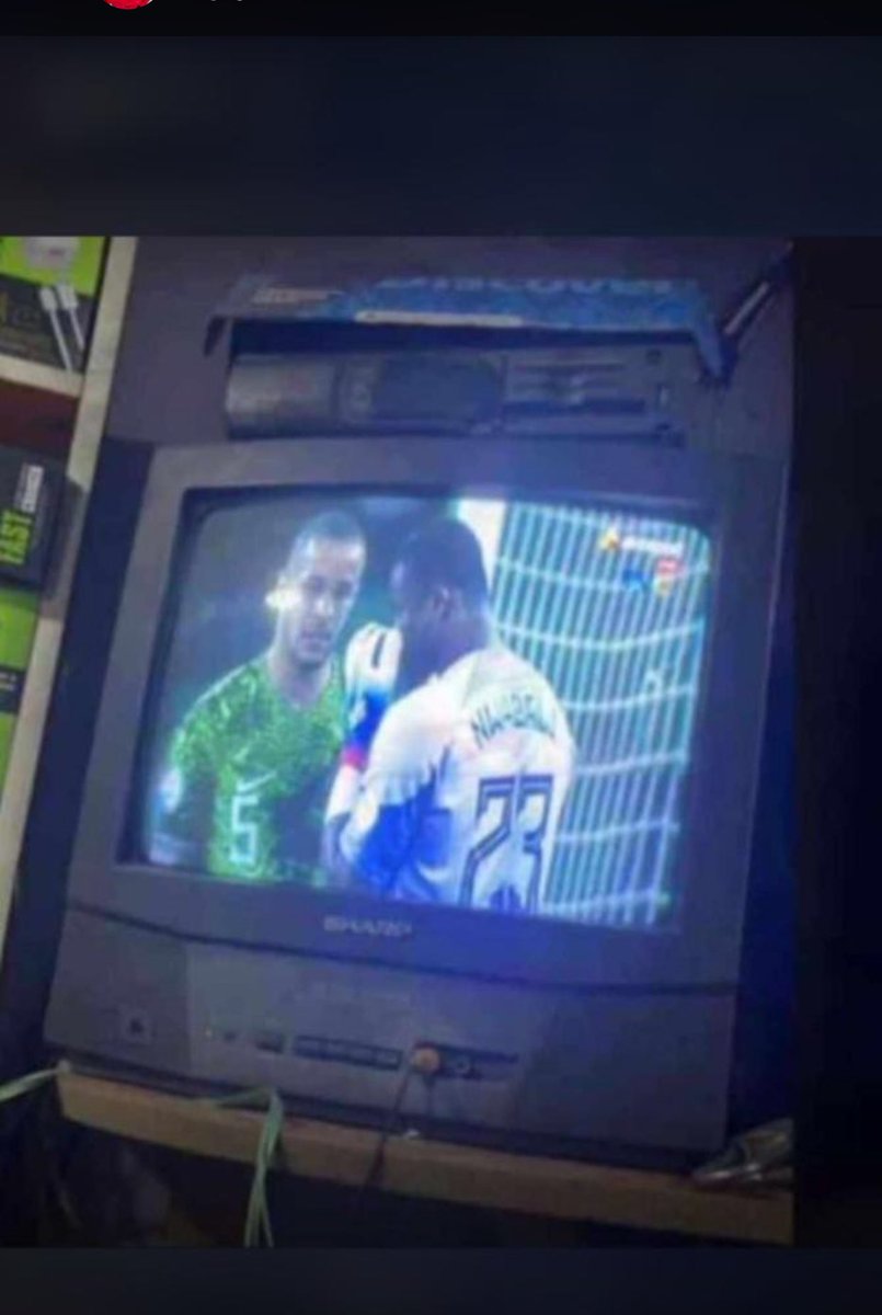 mabora25's tweet photo. Watching from a Ghanaian TV https://t.co/XqJkgk8aqS