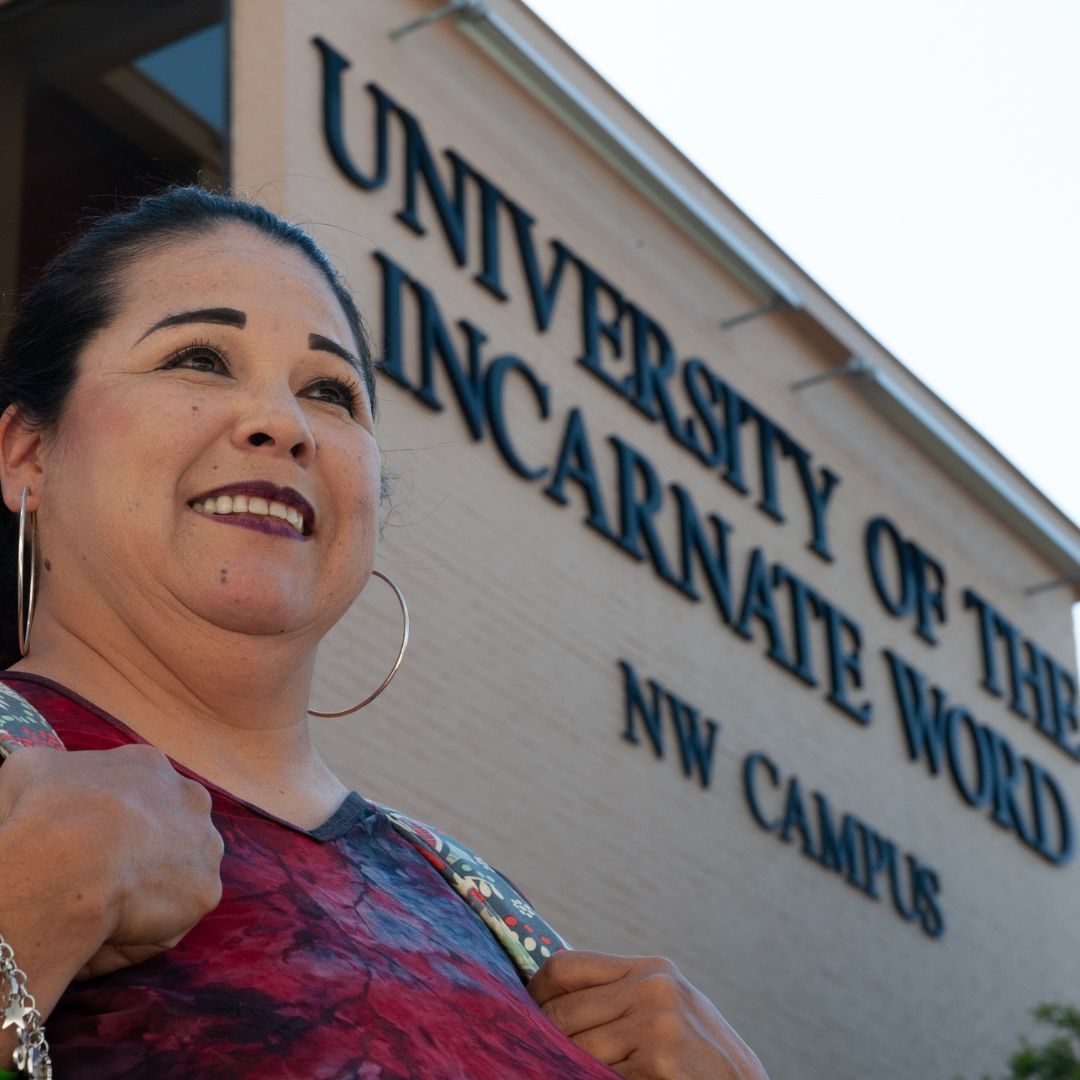 UIW_SPS's tweet photo. Hey Cardinals! Don't forget that Spring II registration is open and our advisors are ready to assist in any way possible. For assistance, contact the general advising email at eapadvising@uiwtx.edu.  📚 📝 
#UIW #UIWSPS #RegisterToday https://t.co/qMJ3UIuswP