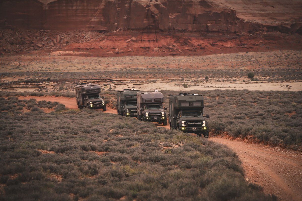Caravan of dreams  🚚✨ 
#earthroamer #roamtheearth #offroad #overlanding #trucks #adventurelife #expedition