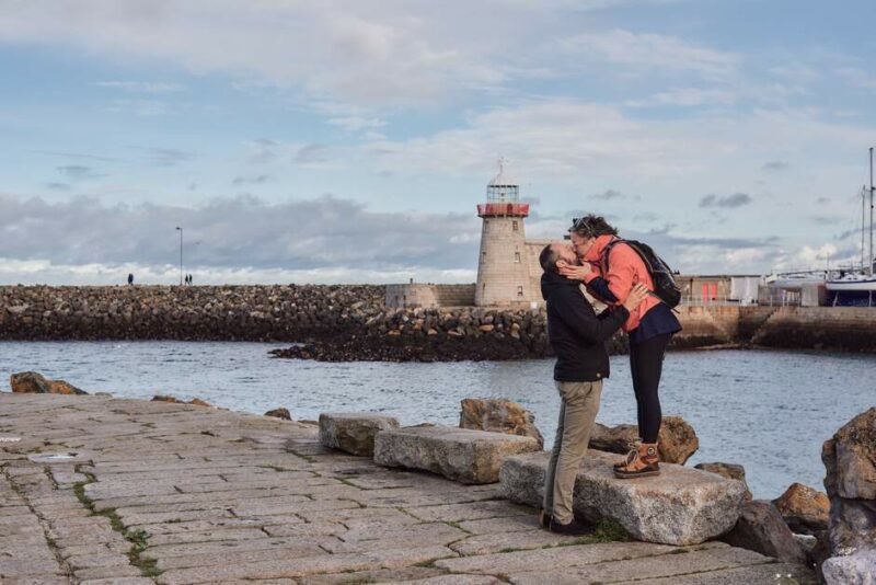 Around_Ireland's tweet photo. ⏰ Only 1 week to St. Valentine’s day
Are you stuck this year on what to gift?
The best gifts are the ones you can share with your loved ones.
Why not plan a trip to Ireland?🍀
Learn more about Romantic Traditions in Ireland💚
https://t.co/bVL38L7DDy

#stvalentinesday #ireland https://t.co/FwDaI2qcMM