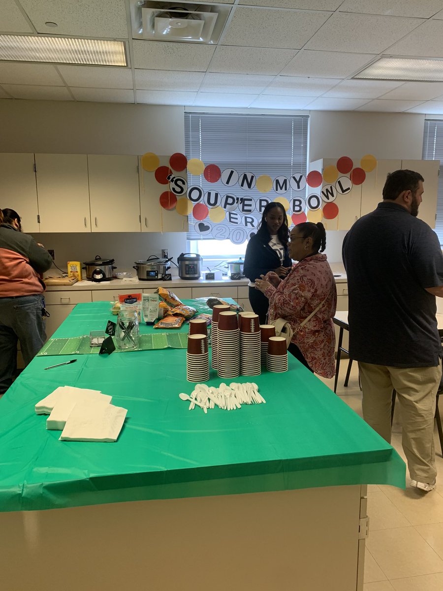 Stepherdunker's tweet photo. Today we celebrated DZ’s first Souperbowl! Staff brought their best chili and soups for everyone to try. It was a “souper” day! @deZavalaMS https://t.co/ZXt2GuZN1m