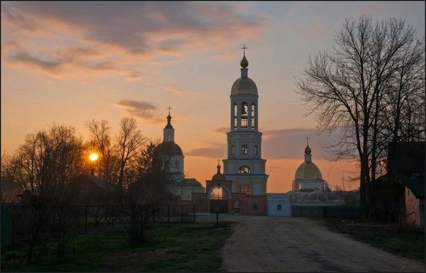 AndreyTkachev_'s tweet photo. Храм Божий – это не квартира, в которой читают Евангелие, храм Божий – это место живого присутствия Живого Бога. https://t.co/8DeRxMazgI