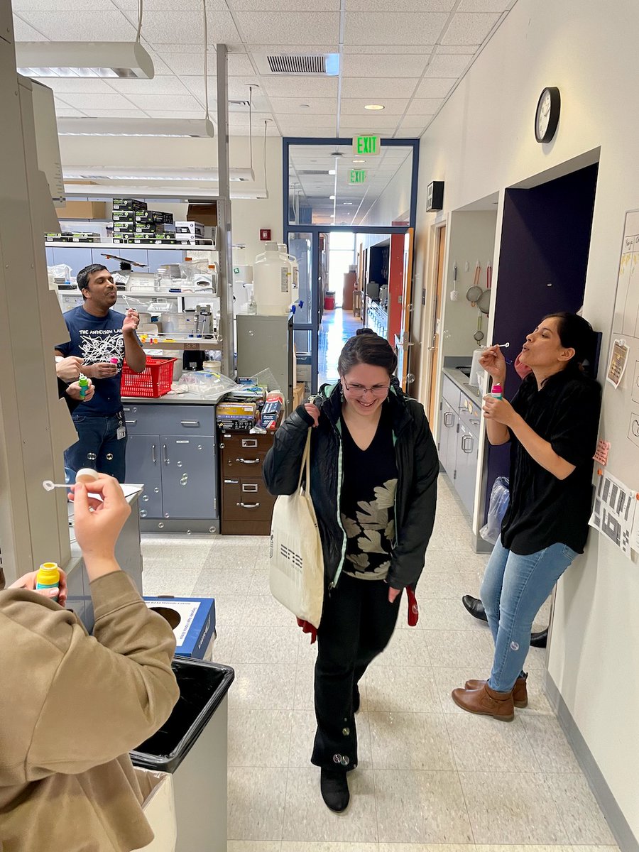 Charlie Anderson (@candersonlab) on Twitter photo A big congratulations to Ellen Zelinsky on passing her PhD defense today! Amazing work on polygalacturonases, cell wall dynamics, and plant development 🌱🔬👩🎓🥳 #phdonebubbleshower A big congratulations to Ellen Zelinsky on passing her PhD defense today! Amazing work on polygalacturonases, cell wall dynamics, and plant development 🌱🔬👩🎓🥳 #phdonebubbleshower