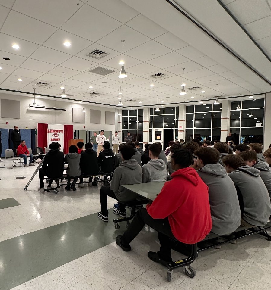 Who says you can’t go back! 

Zach Goodale shared his inspirational athletic journey with Jackson Memorial and Jackson Liberty!  

#LetsBeHealthyTogether
