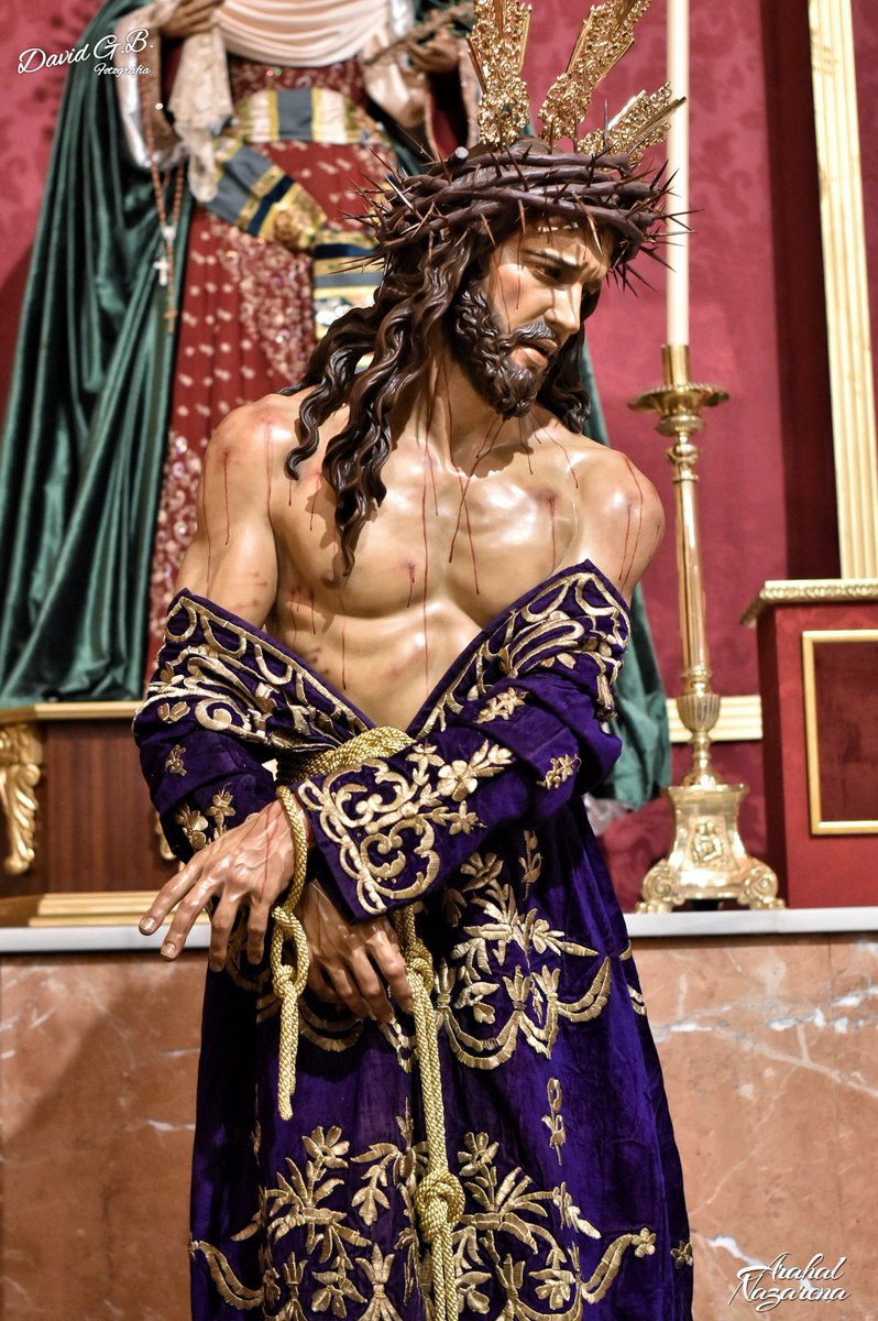 "Siempre en mi corazón, Señor Cautivo"

<a href="/CautivoArahal/">Jesus de la Salud</a>

Fotografía: David GB.