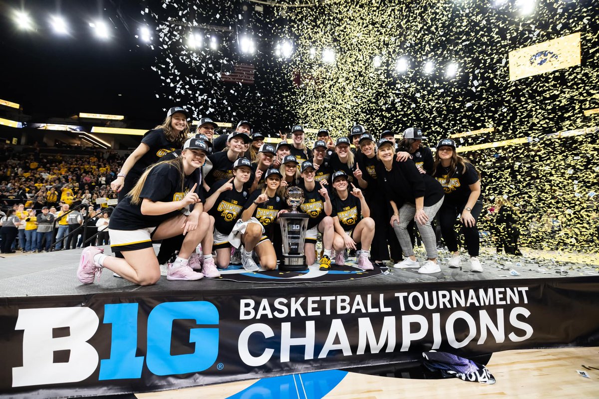 Happy National Girls & Women in Sports Day! We're grateful to provide a platform for so many female athletes who deserve to be celebrated and supported. #NGWSD2024 🏒 @sanford_center 🏐 @vanandelarena 🏀 @targetcentermn 📸 : Sanford Center | Jim Hill | David Sherman