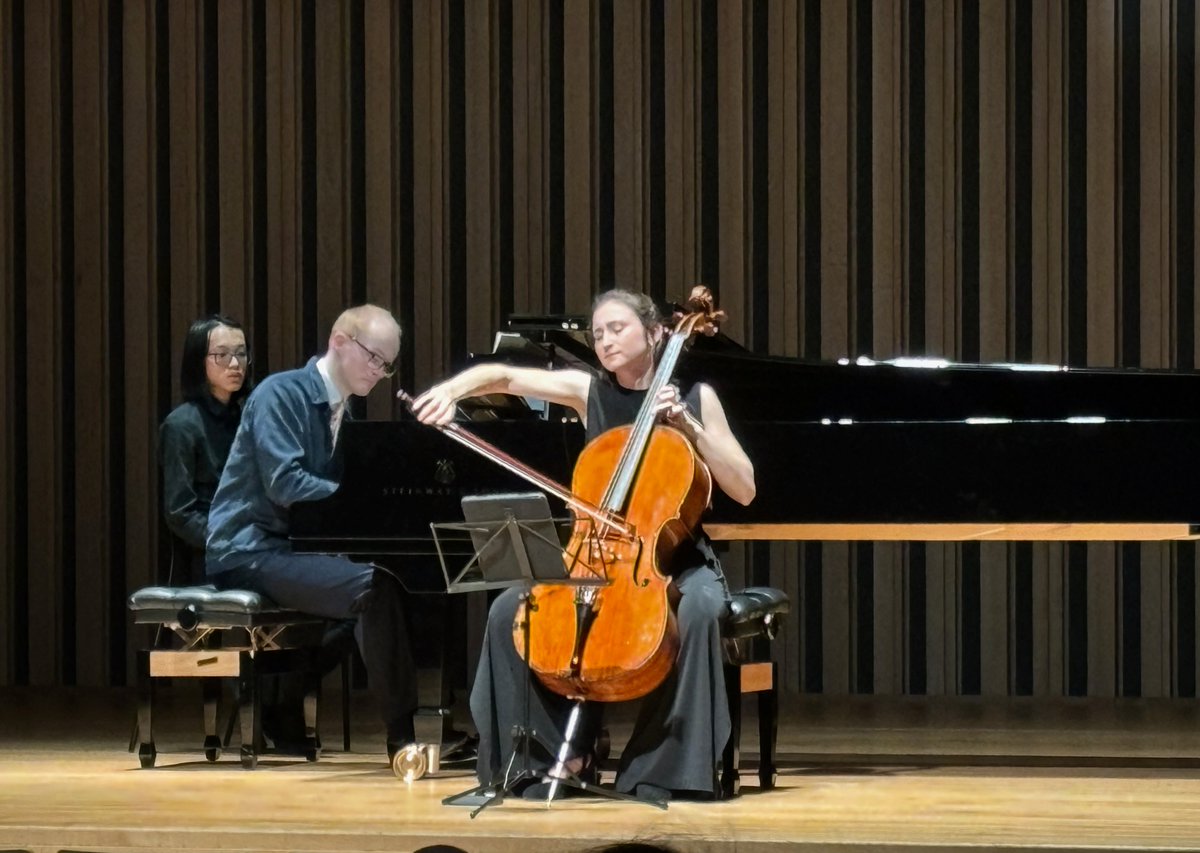 Terrific to welcome to @Chethams the brilliant cello and piano duo @ElizaMillett & Chets alumnus @sebblack96 for a truly awe inspiring @ChordSmorgas recital in @StollerHall! Xenakis, Schumann, Janáček, Lutyens & more, incredible! Huge thanks for such wonderful masterclasses too!